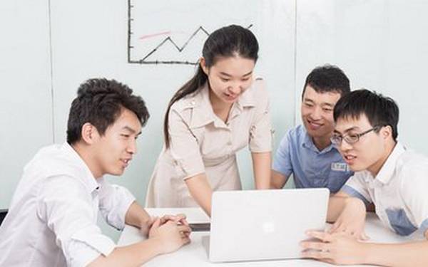 杭州最佳成人外教课程推荐，提升你的语言能力